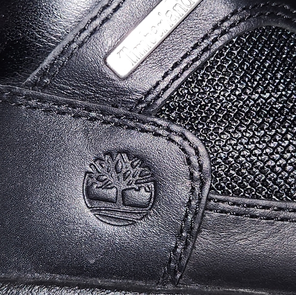 Timberland size 2 children's winter ankle boots in black. - Picture 6 of 8